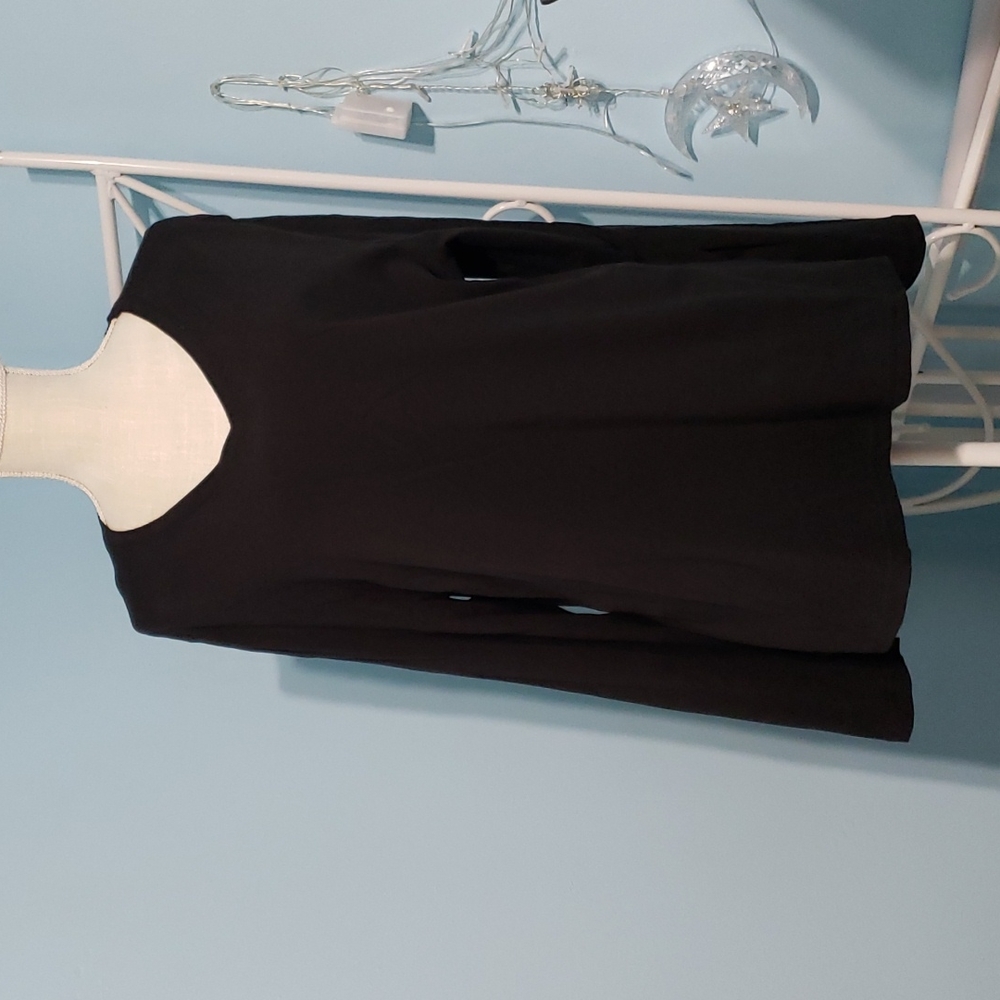 Basic Long Sleeve Tee